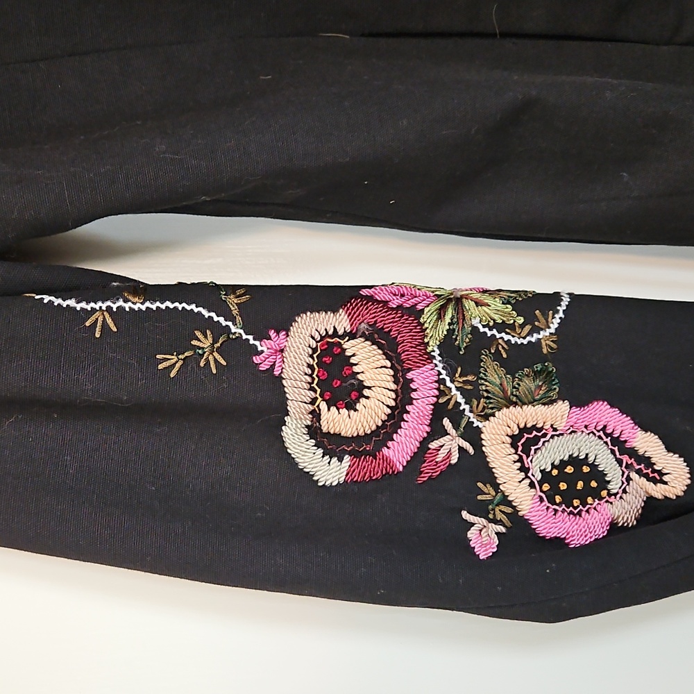 Embroidered Black Jacket - Picture 4 of 6